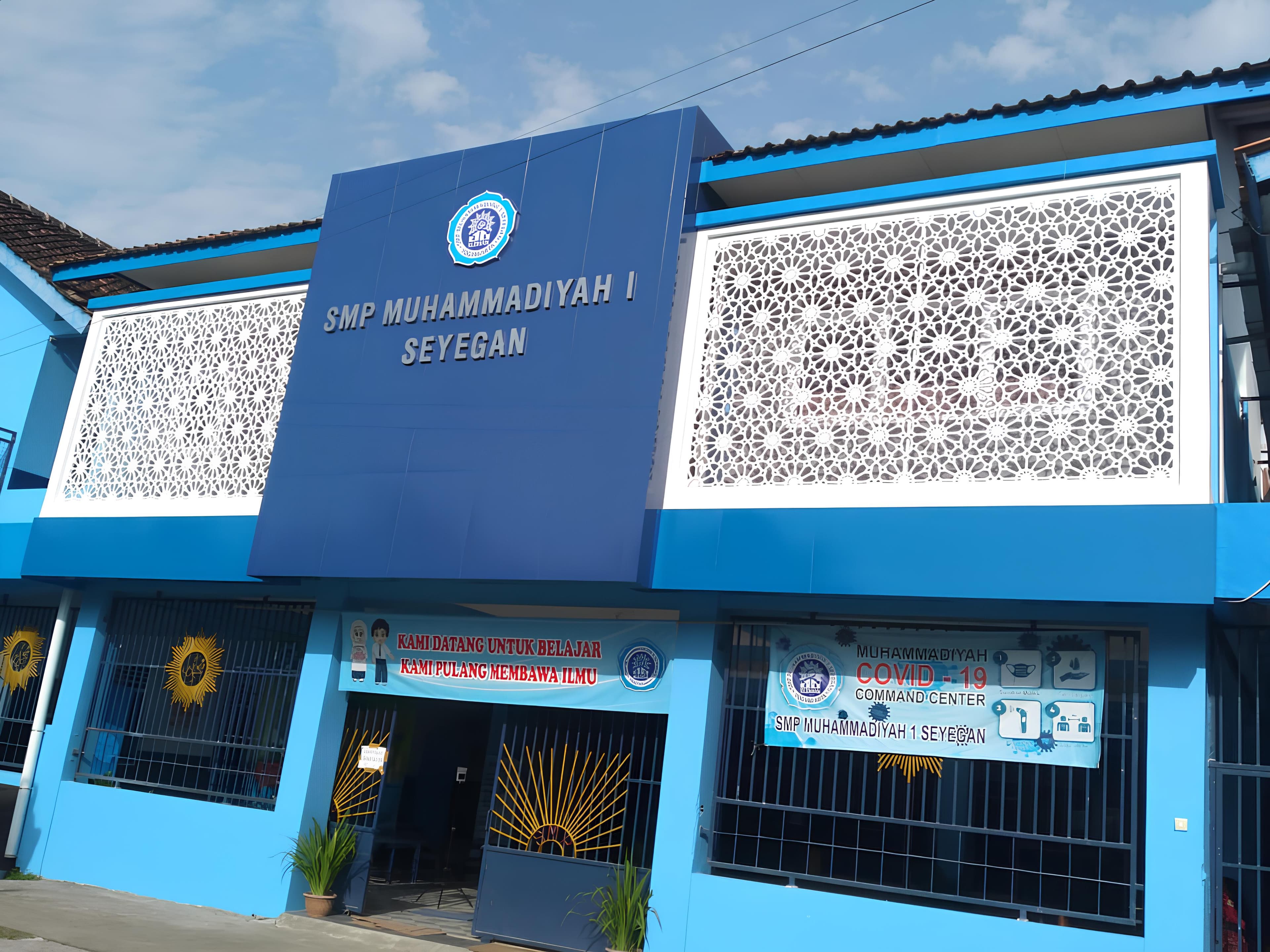 Banner SMP Muhammadiyah 1 Seyegan